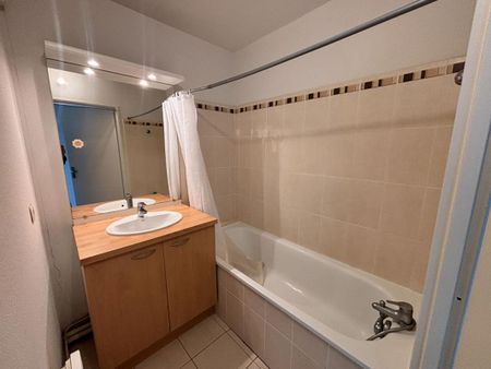 Location Appartement 2 pièces Meublé 57m² ST BRIEUC 22000 - Photo 3
