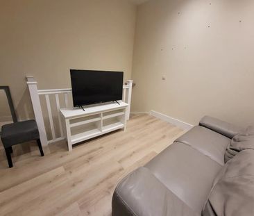 1 Bed Detached House, New Cross Road, SE14 - Photo 4