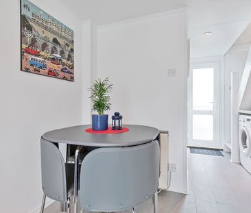 1 Bed Maisonette, Western Concourse, BN2 - Photo 6