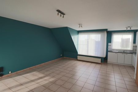 Een appartement op de 2de verdieping rechts met 1 slaapkamer, terras en garage. - Foto 3