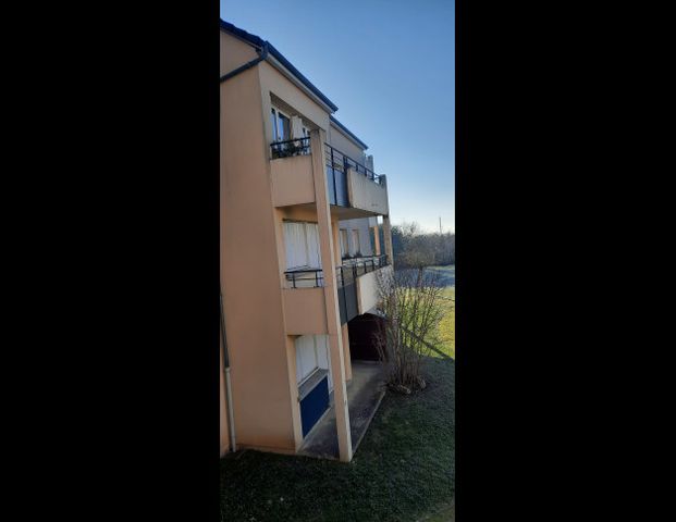 Location Appartement 3 pièces 70 m² Bourges - Photo 1