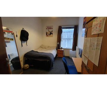3 bedroom flat to rent - Photo 3