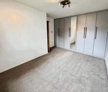 1 bedroom ground floor flat to rent - Photo 2