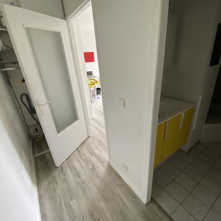 Studio meublé situé rue Colson à Lille, quartier Vauban. réf G115 - Photo 4