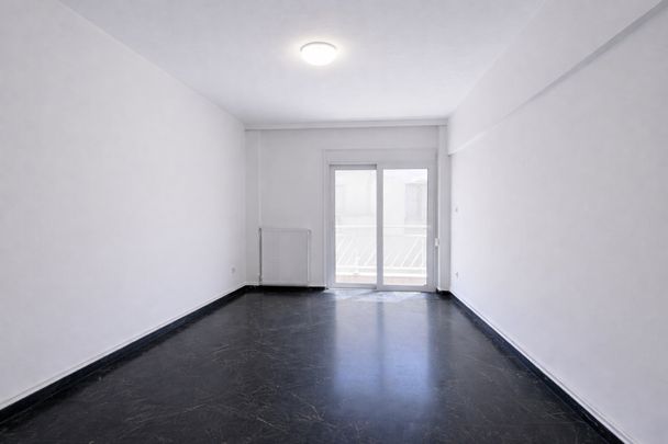 Ζεστό διαμέρισμα 2 δωματίων (75 τ.μ.) στο κέντρο Καλαμαριάς - Φωτογραφία 1