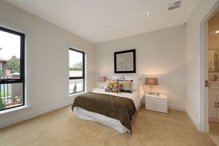 13 St James Avenue, Bentleigh, VIC, 3204 - Photo 4