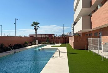 Alquiler de piso en Poligono Sup, 94
