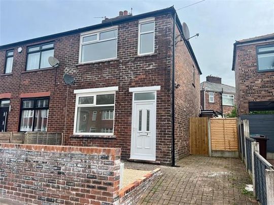 2 Bedroom Semi-Detached House For Rent in Miriam Street, Oldham - Photo 1