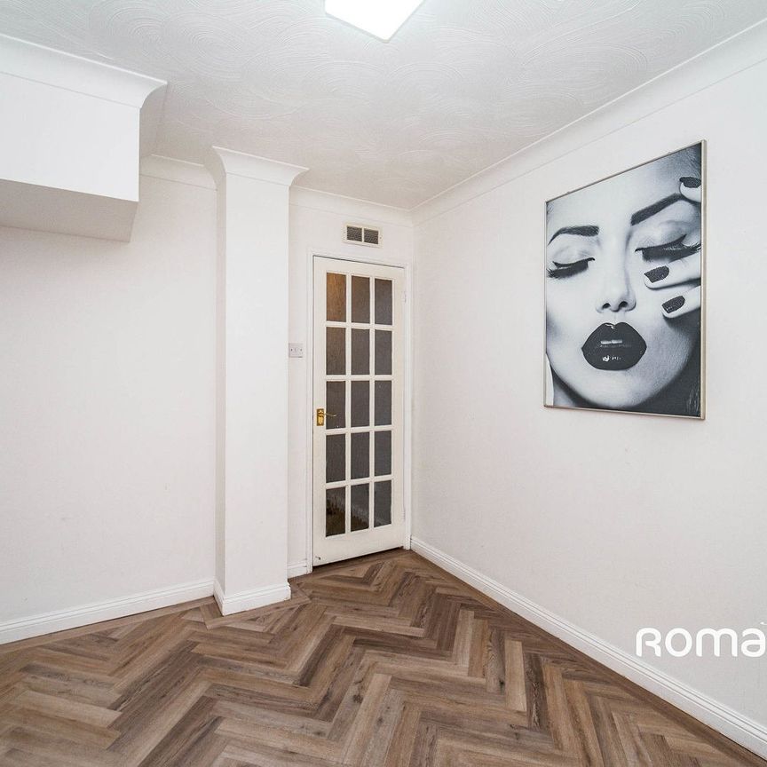 Woosehill Lane, Wokingham, RG41 - Photo 1