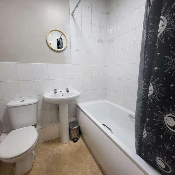 Chorlton, Manchester, Manchester, M21 - Photo 1