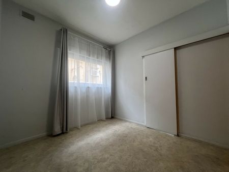 Low-Maintenance Living in Everard Park - Photo 5