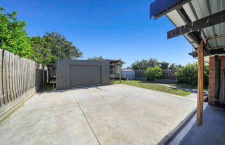 5 Melalueca Drive, 3048, Meadow Heights Vic - Photo 2