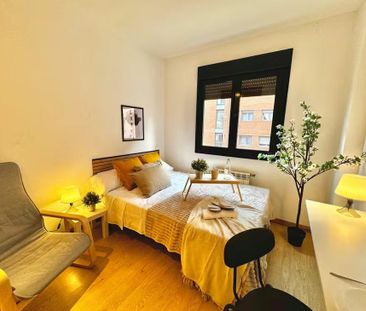 Calle de Vicente Blasco Ibez, Madrid, Community of Madrid 28050 - Photo 4