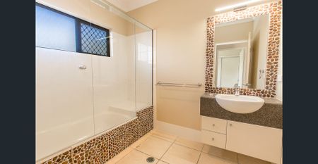 Scarisbrick Larger Than Life Family Home! - Photo 2