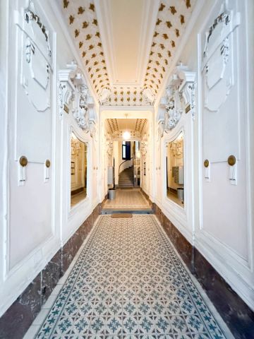 Repräsentative 3-Zimmer Altbauwohnung mit hohen Räumen und edlem Charme – 1040 Wien - Foto 3