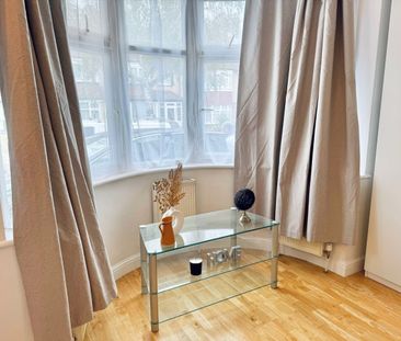 Room in a Shared House, College Road, HA9 - Photo 6