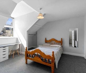 Moor View Terrace, Plymouth, PL4 - Photo 2