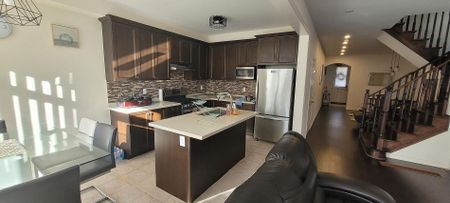 For Lease - 11 Ivor Crescent, Brampton, Ontario - Photo 4