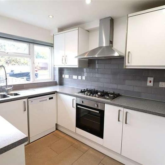 Torbridge Close, Edgware, HA8 - Photo 1