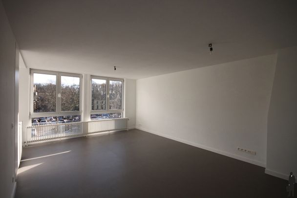 Totaal gerenoveerd appartement met uitzonderlijke ligging in Brasschaat centrum - Foto 1