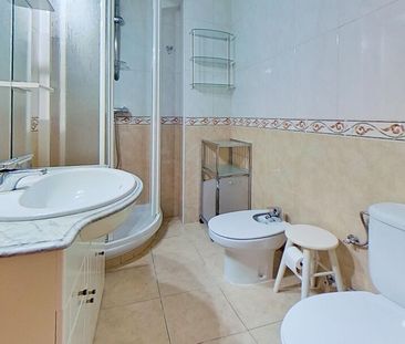 Piso de alquiler en Avenida Juan Carlos I, Villalba Estación - Photo 3