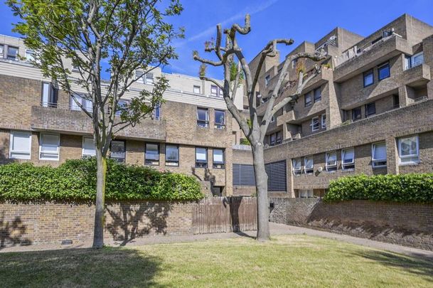 3 bedroom flat to rent - Photo 1