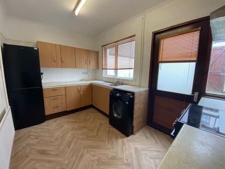 Ainsworth Avenue, Belfast, BT13 3EN - Photo 3