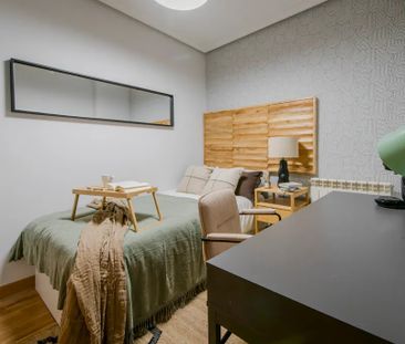 Calle Estrella Hadar, Madrid, Community of Madrid 28045 - Photo 2