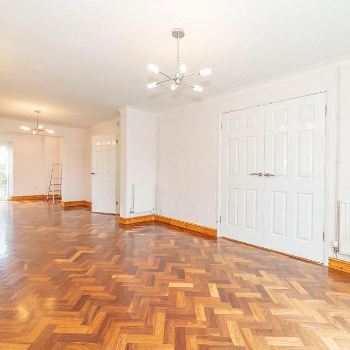 5 bedroom detached house to rent - Photo 1