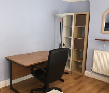 3 Bed Terraced House, Gwenfron Road, L6 - Photo 6