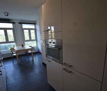 Te huur gemeubileerd 3-kamer appartement in Rotterdam Centrum. - Photo 2