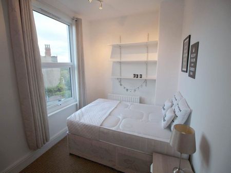 Knowle Terrace (room 3), Burley, Leeds - Photo 4