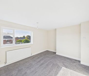 3 bedroom end of terrace house to rent - Photo 4