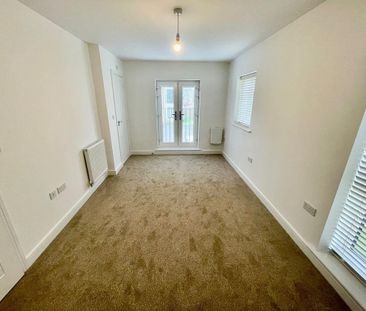 2 bedroom semi-detached house to rent - Photo 6