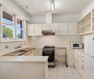 Versatile Family Living - Dual Entrance - Photo 6