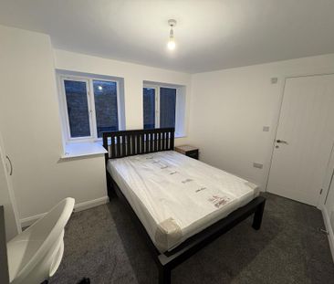 1 bedroom in a house share to rent - Photo 6