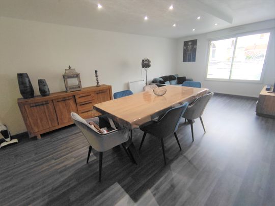 Location Appartement 3 pièces 77m² - Photo 1