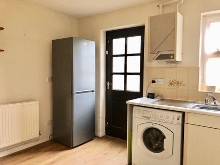 Heol Y Cadno, Thornhill, CARDIFF - Photo 5