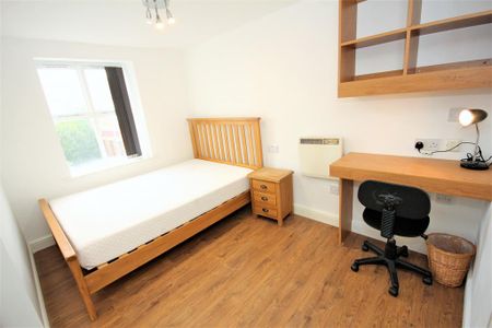 2 bedroom apartment to rent - Photo 3