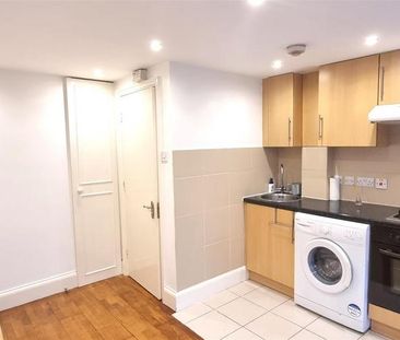 Studio to rent - Photo 3