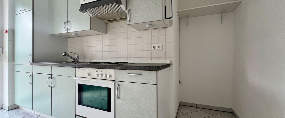 Schöne 2-Raum-Wohnung mit Loggia, Tageslichtbad, Wanne & Dusche, Gäste-WC. Stellplatz möglich! - Foto 1