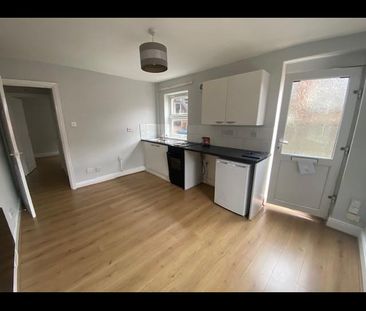 1 bedroom flat - ground floor to rent - Photo 1