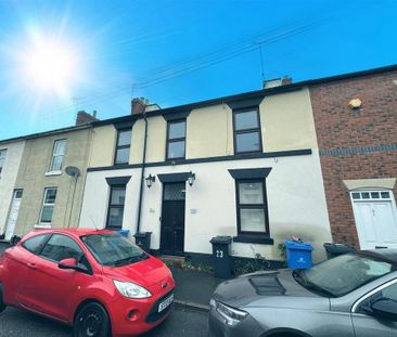 1 bedroom in a house share to rent - Photo 5