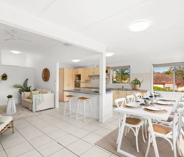 Spacious 5-Bedroom Home in the Heart of Nambour! - Photo 4