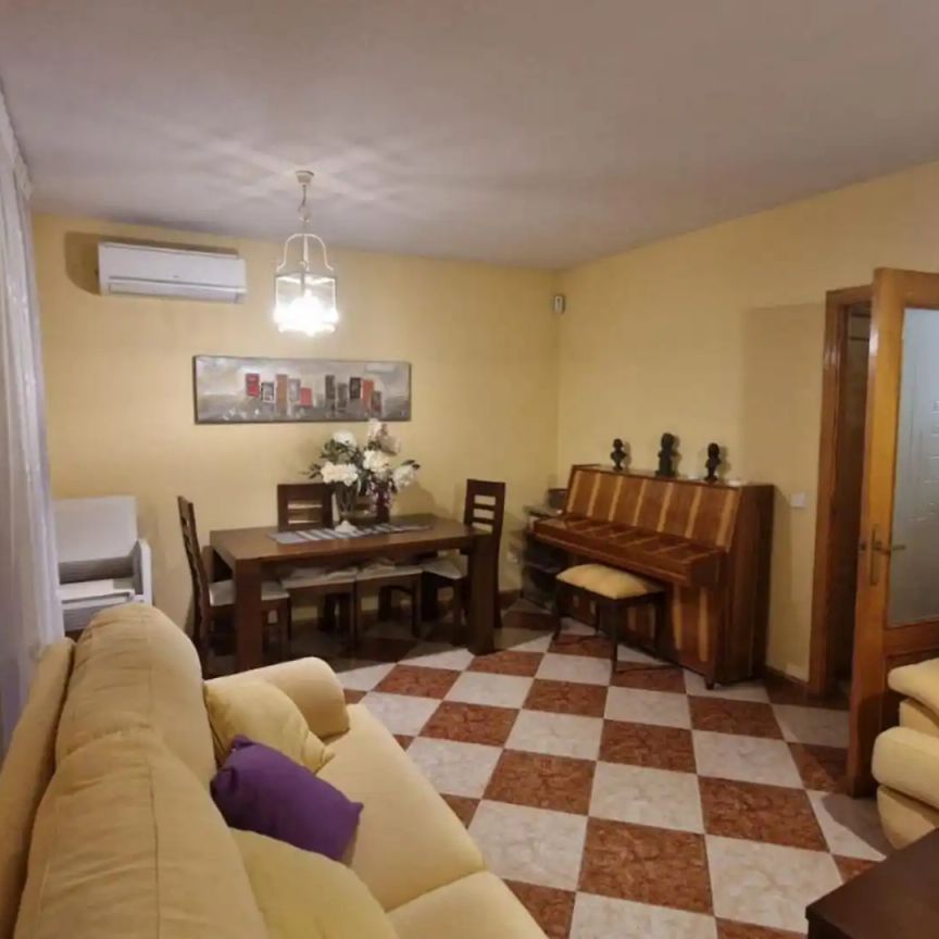 Casa o chalet de alquiler en Avenida del Río Boladiez, 23, Santa María de Benquerencia - Photo 1