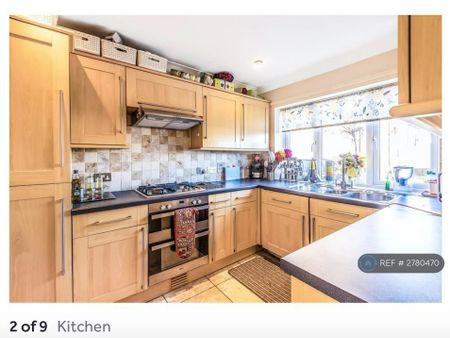 3 bedroom semi-detached house to rent - Photo 5