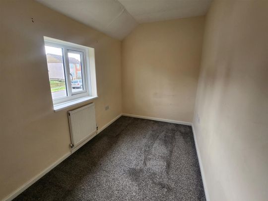 Harrison Way, Lydney - Photo 1