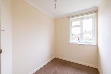 3 bedroom maisonette to rent - Photo 2