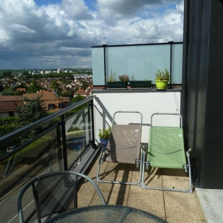 Studio avec Terrasse - GOURNAYS/MARNE - Photo 3