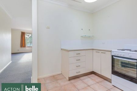 19 Moss Street, - Photo 2